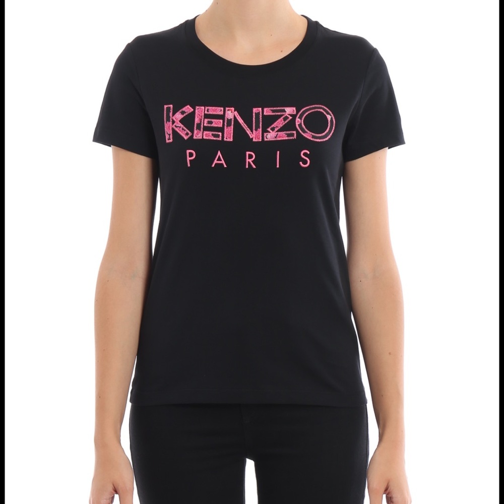 A kenzo paris fitted tee with blooming logo embroidery.